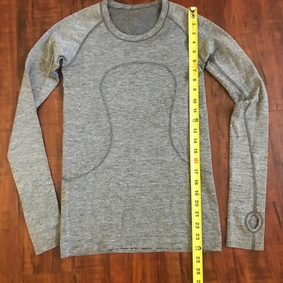 LULULEMON Swiftly Speed LS “Shine” - Picture 4 of 8